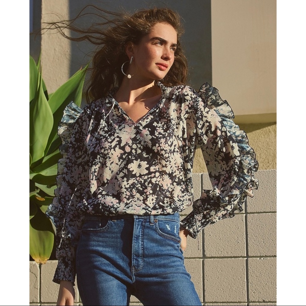 EXPRESS Metallic Floral Ruffle Top - Picture 1 of 16
